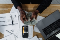 Experienced payroll administrator