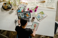 Senior graphic designer