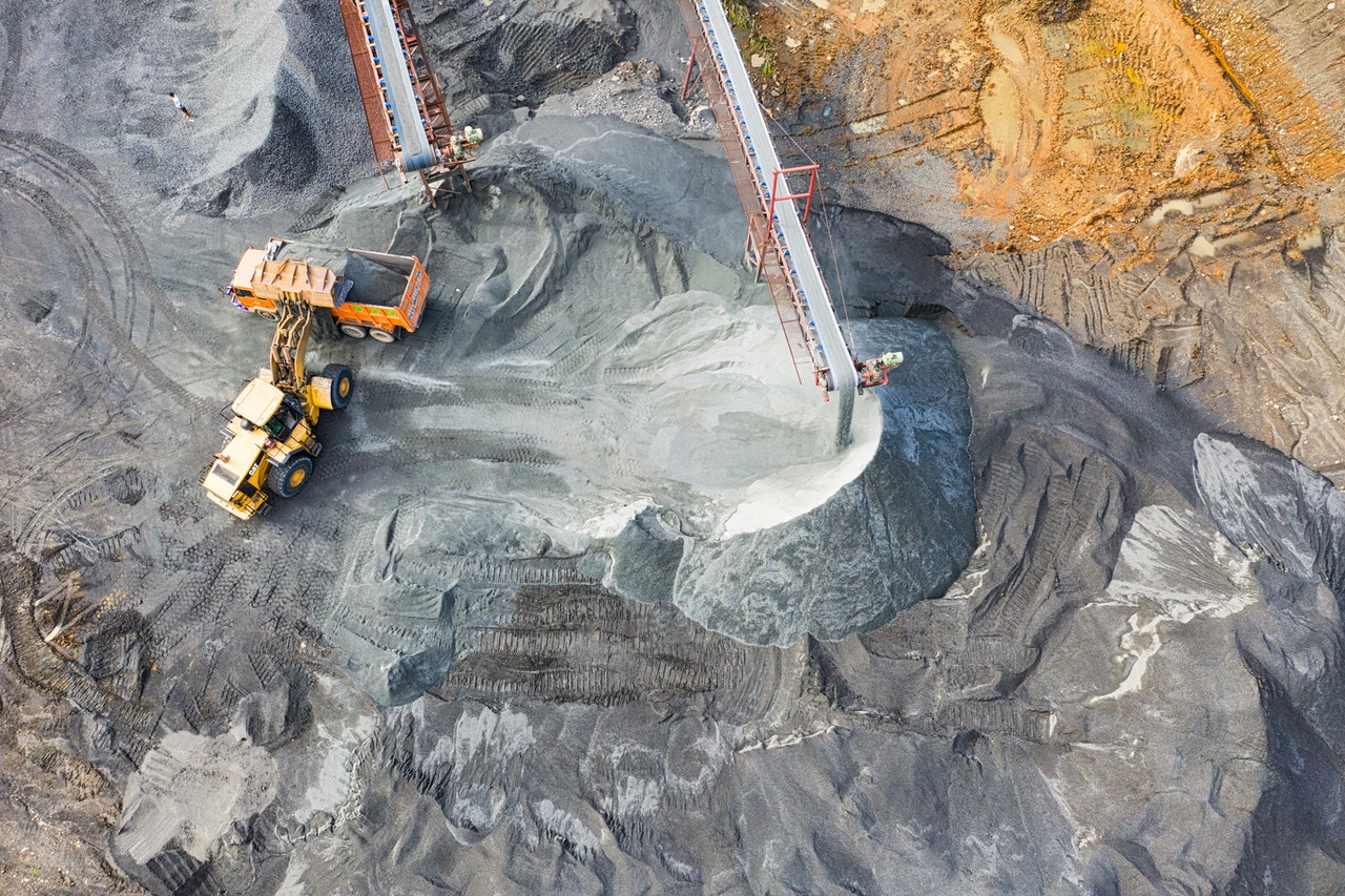 Mine equipment maintainers