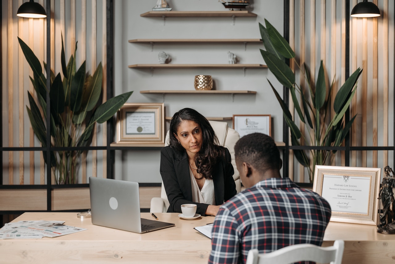 Internal and external comms expert (lead)