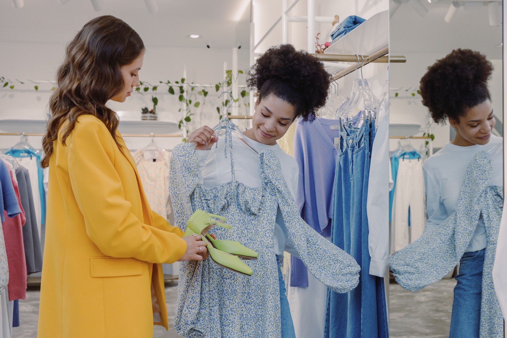 Retail adviser  - wrexham