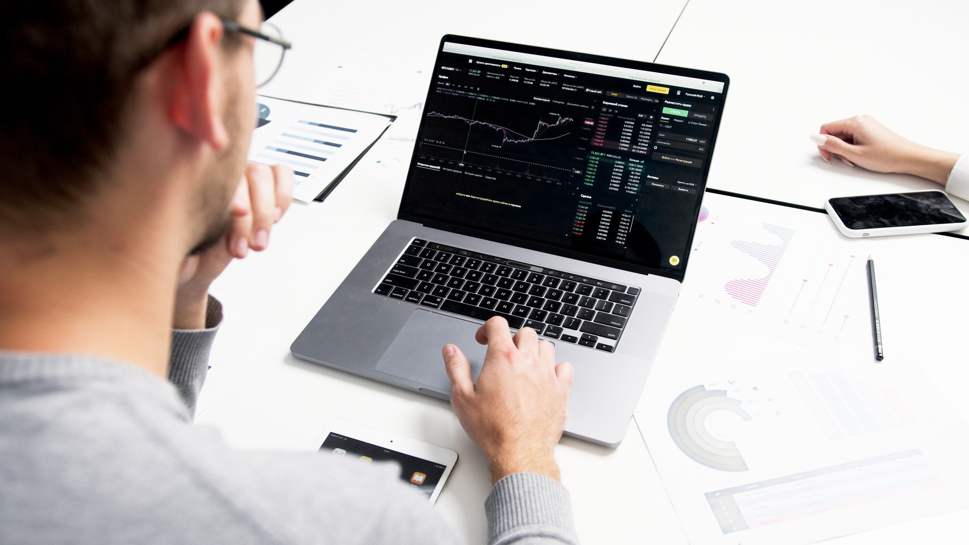Digital analyst